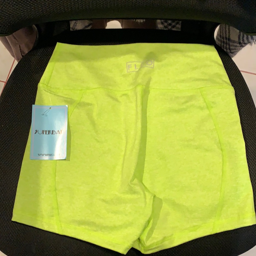 NWT acid lime fleos